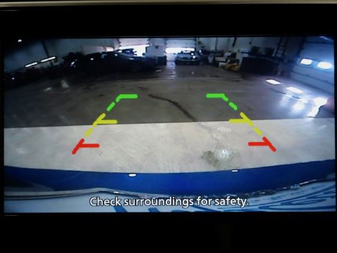 Used 2023 Nissan Versa SV image 17