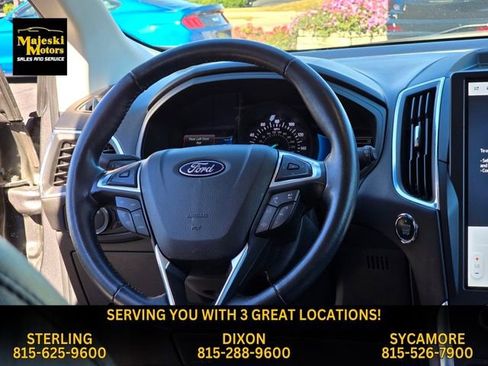 Used 2023 Ford Edge Titanium image 25