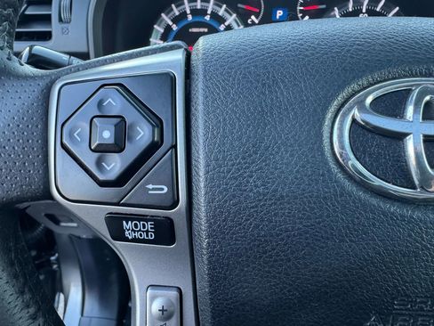 Used 2017 Toyota 4Runner SR5 Premium AWD/4WD image 31
