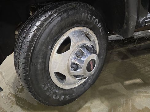 Used 2019 GMC Sierra 3500 Denali w/ Duramax Plus Package image 32