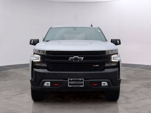 Used 2021 Chevrolet Silverado 1500 LT Trail Boss w/ Convenience Package II AWD/4WD image 2