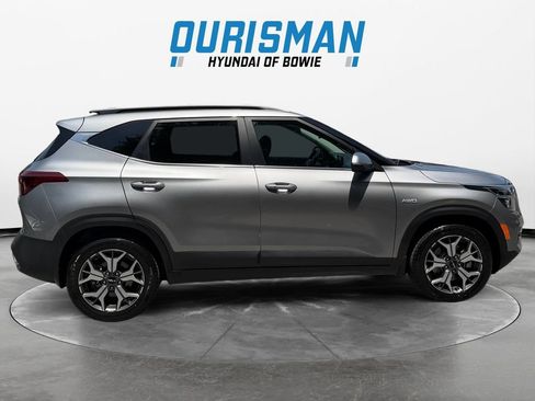 Used 2023 Kia Seltos EX AWD/4WD image 7