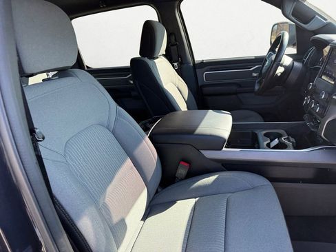 Used 2021 RAM 1500 Big Horn image 15