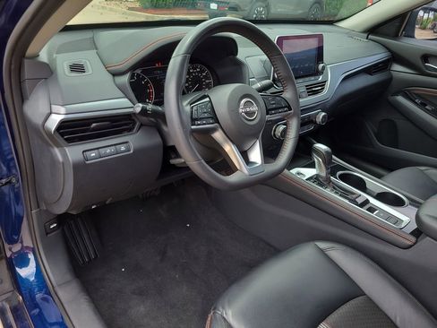 Certified 2023 Nissan Altima 2.5 SR AWD/4WD image 17