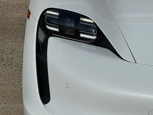 Certified 2023 Porsche Taycan image 12