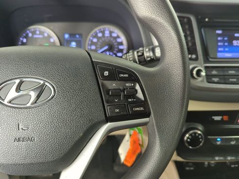 Used 2017 Hyundai Tucson SE image 23