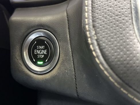 Certified 2023 GMC Yukon XL SLT w/ SLT Luxury Package image 16