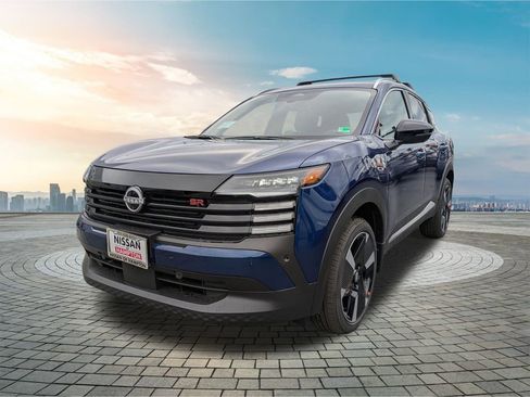 New 2026 Nissan Kicks SR w/ Cold Weather Package image 8