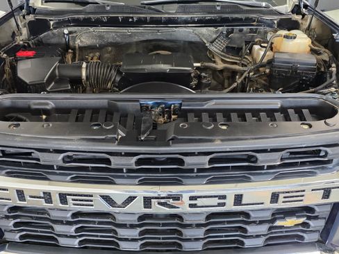 Used 2022 Chevrolet Silverado 2500 LT w/ Convenience Package AWD/4WD image 12