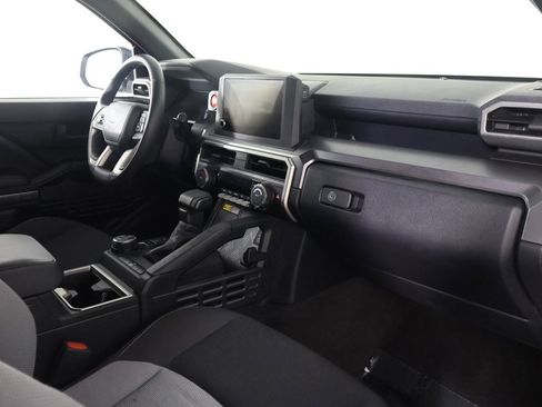 Used 2025 Toyota 4Runner TRD Off-Road image 26