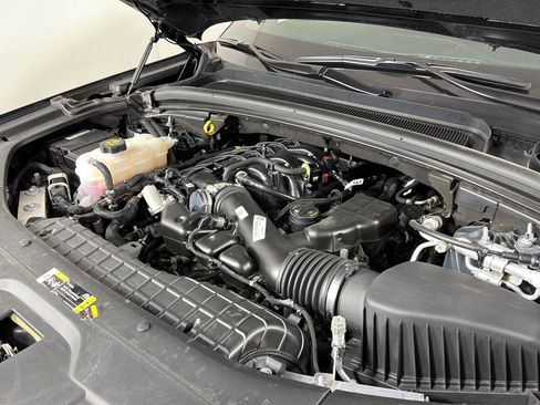 Used 2024 Jeep Grand Cherokee Limited AWD/4WD image 12