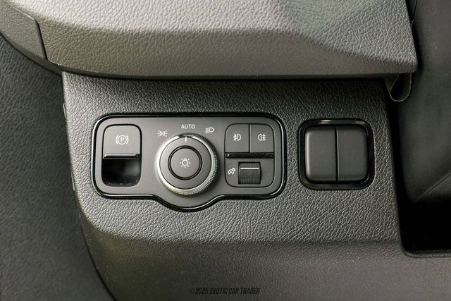 Used 2025 Mercedes-Benz Sprinter 2500 image 44