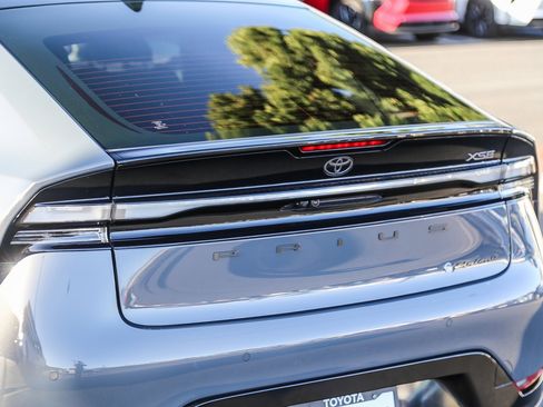 Used 2024 Toyota Prius Prime Premium image 7