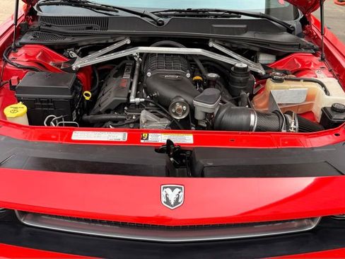 Used 2010 Dodge Challenger SRT8 RWD image 35