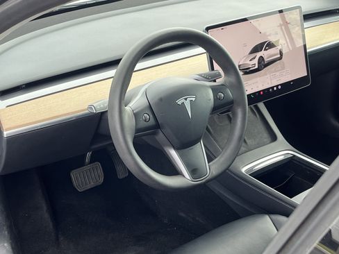 Used 2022 Tesla Model 3 Long Range AWD/4WD image 17