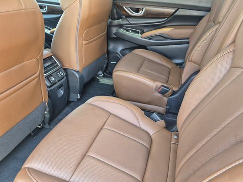Used 2024 Subaru Ascent Touring w/ Popular Package #2 AWD/4WD image 13