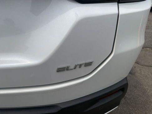 Used 2023 Honda Pilot Elite image 9