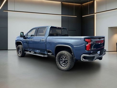 Used 2025 Chevrolet Silverado 3500 LTZ w/ LTZ Plus Package AWD/4WD image 3