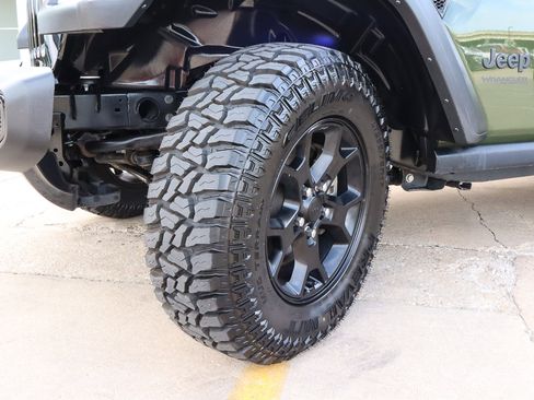 Used 2021 Jeep Wrangler Unlimited Sport image 18