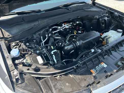 Used 2022 Ford Explorer XLT AWD/4WD image 47