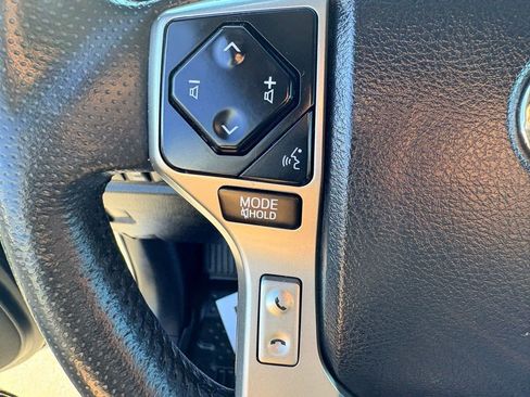 Used 2022 Toyota 4Runner SR5 image 22