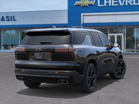 New 2027 Chevrolet Traverse LT w/ Midnight/Sport Edition AWD/4WD image 4