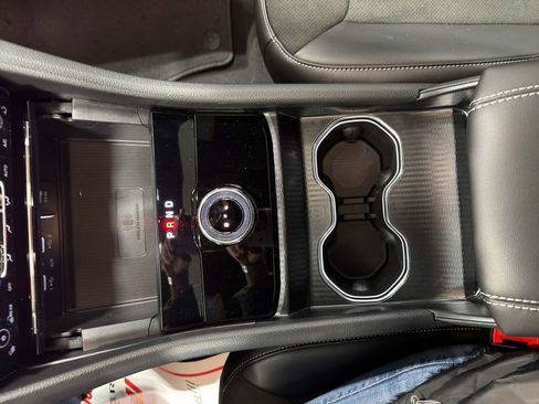 New 2025 Jeep Grand Cherokee Altitude image 37