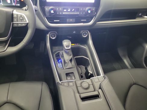 Used 2026 Toyota Grand Highlander FWD image 21