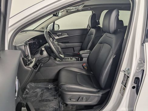 Used 2024 Kia Sportage SX FWD image 11