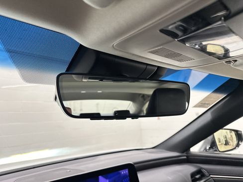 Certified 2025 Lexus ES 350 w/ Premium Package FWD image 27