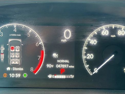 Used 2025 Honda Pilot TrailSport image 15