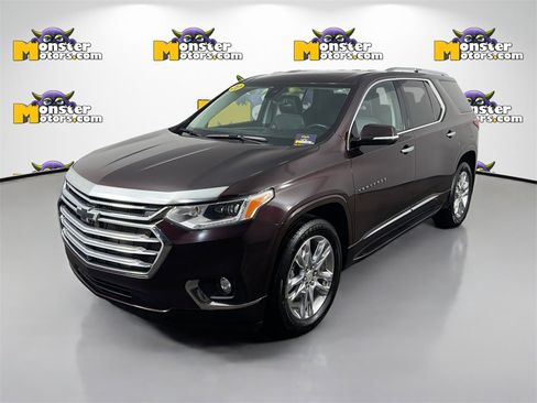 Used 2020 Chevrolet Traverse High Country image 1