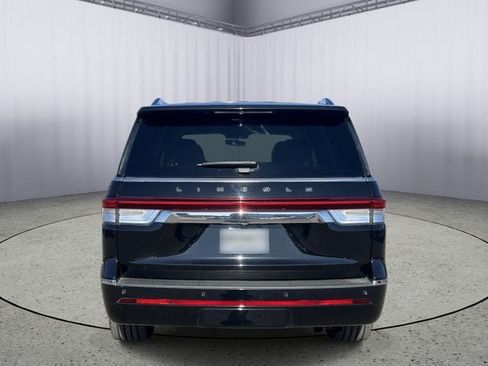Used 2023 Lincoln Navigator Black Label AWD/4WD image 8