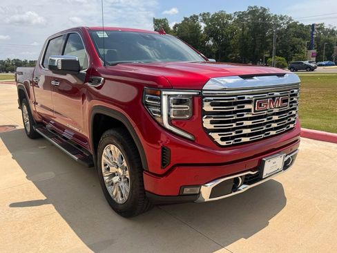 Used 2024 GMC Sierra 1500 Denali AWD/4WD image 7