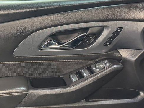 Used 2020 Chevrolet Traverse Premier w/ Redline Edition image 12