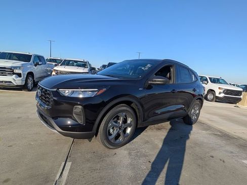 New 2026 Ford Escape ST-Line FWD image 4