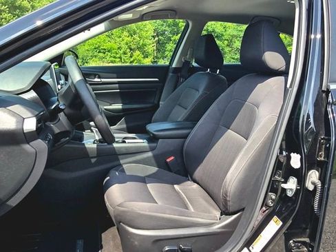 Used 2022 Nissan Altima 2.5 SV image 8