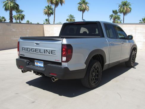 Used 2025 Honda Ridgeline Sport+ image 5