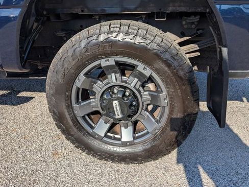Used 2023 Ford F250 Lariat w/ Sport Appearance Package AWD/4WD image 14