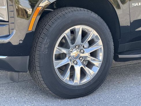 New 2026 Chevrolet Suburban Premier image 18