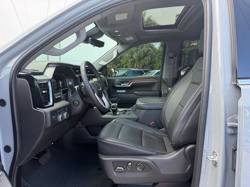 Used 2025 GMC Sierra 1500 Denali w/ Denali Reserve Package AWD/4WD image 10