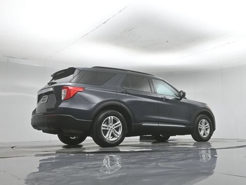 Certified 2023 Ford Explorer XLT RWD image 48