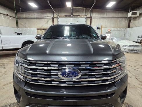Used 2020 Ford Expedition Max XLT w/ Equipment Group 202A image 4