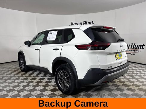 Used 2023 Nissan Rogue S AWD/4WD image 9