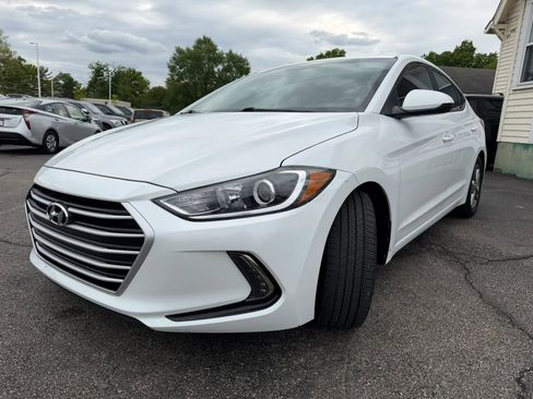 Used 2017 Hyundai Elantra Value Edition FWD image 8