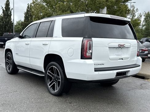 Used 2017 GMC Yukon SLE w/ Convenience Package image 5