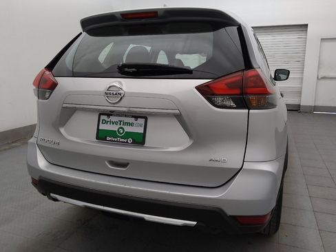 Used 2019 Nissan Rogue S AWD/4WD image 7