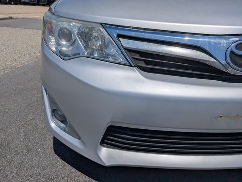 Used 2012 Toyota Camry XLE FWD image 9