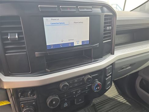 Used 2024 Ford F250 XL image 22