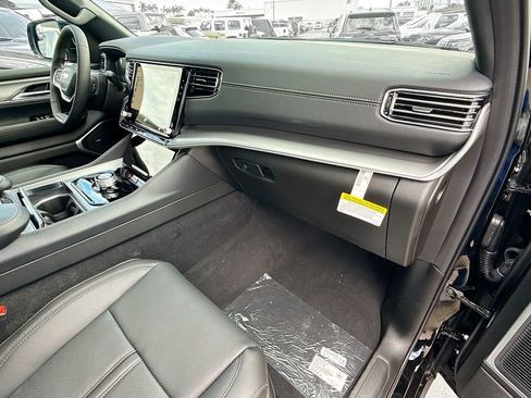 New 2026 Jeep Grand Wagoneer 2WD image 36